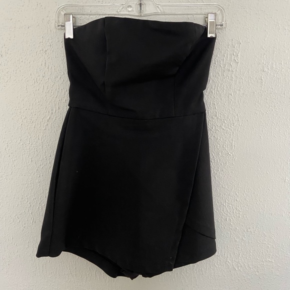 White Fox Boutique Playsuit - Picture 1 of 3